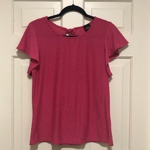 NWOT—W5 Top w/ Flutter Sleeves, Cutout Back, Pink, Textured Fabric, Jr. Sz. L